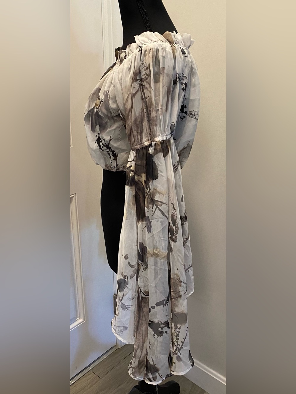 Romantic Sheer Watercolor Abstract Print Long Layered Sleeves Crop Top Akira